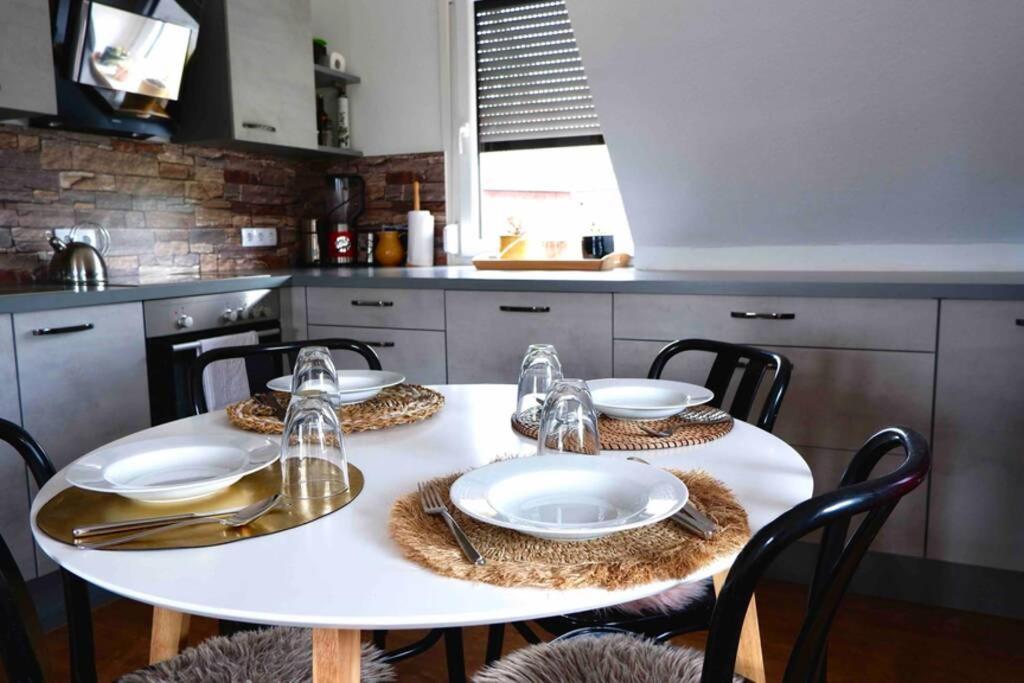 Gemuetliches Apartment Am Brombachsee Mit Seeblick. Абсберг Екстериор снимка
